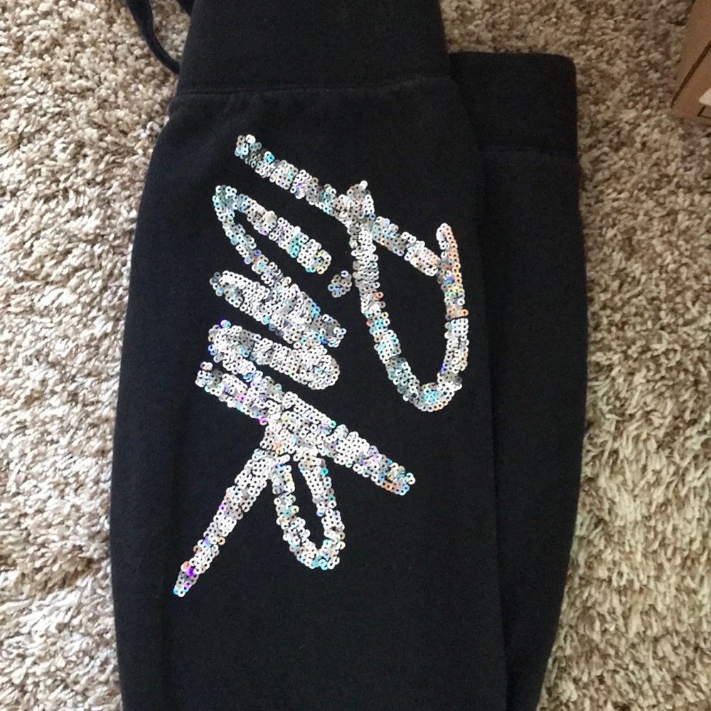 victoria’s secret pink sweats